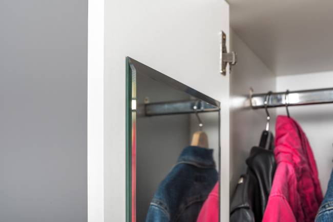 Рабочий стол с полкой и шкафом для одежды Торонто цвет белый шагрень/стальной серый