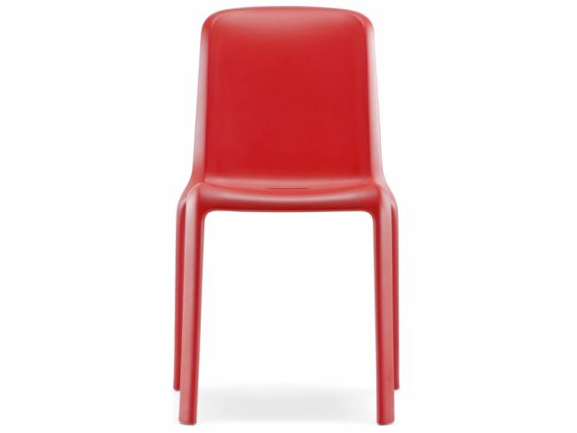 Стул пластиковый Snow красный 470х550х805 мм