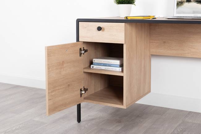 Стол письменный Брюс 12.157 цвет чёрный/Battle rock Santiago/столешница МДФ ель карпатская